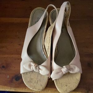 Ladies pink leather sandals